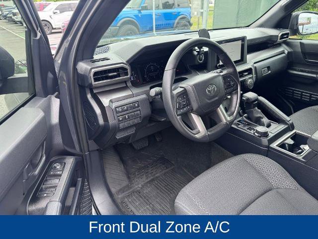 Used 2025 Toyota 4Runner SR5 AWD/4WD image 10