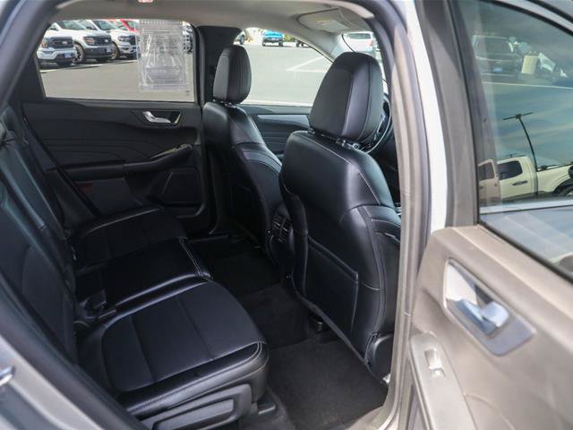 Certified 2024 Ford Escape Platinum AWD/4WD image 30