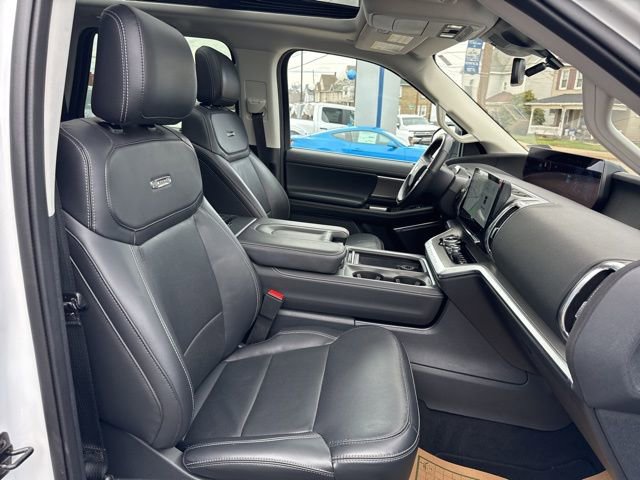 Certified 2025 Ford Expedition Max Platinum image 40