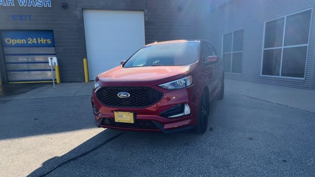 Certified 2021 Ford Edge ST-Line AWD/4WD image 4