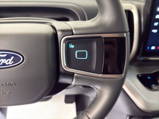 Certified 2025 Ford Expedition Active AWD/4WD image 21
