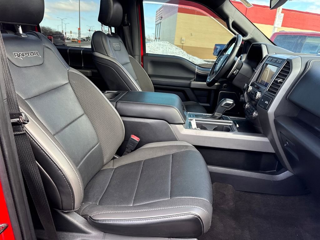 Certified 2020 Ford F150 Raptor w/ Equipment Group 802A Luxury image 9