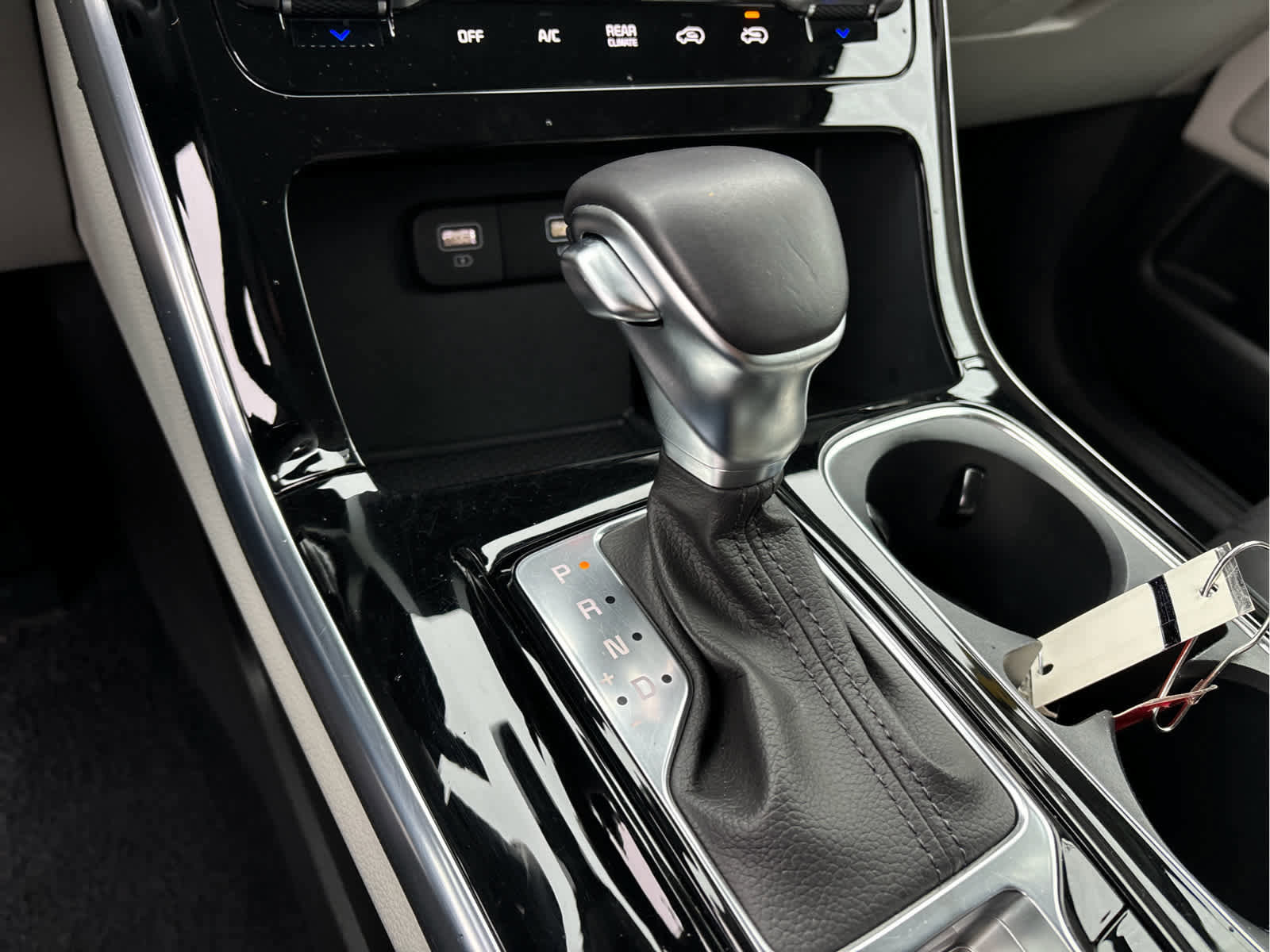 Used 2024 Kia Carnival SX image 23