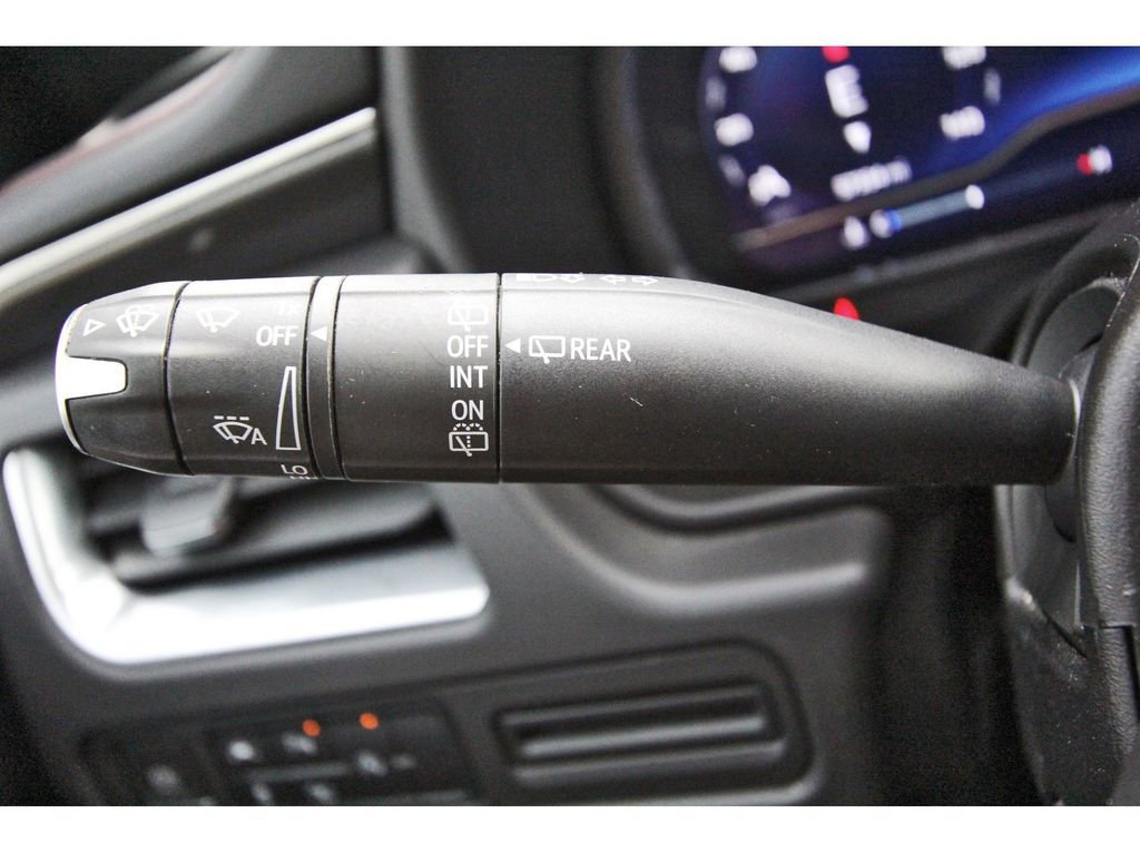 Used 2023 Chevrolet Suburban RST w/ Luxury Package image 17