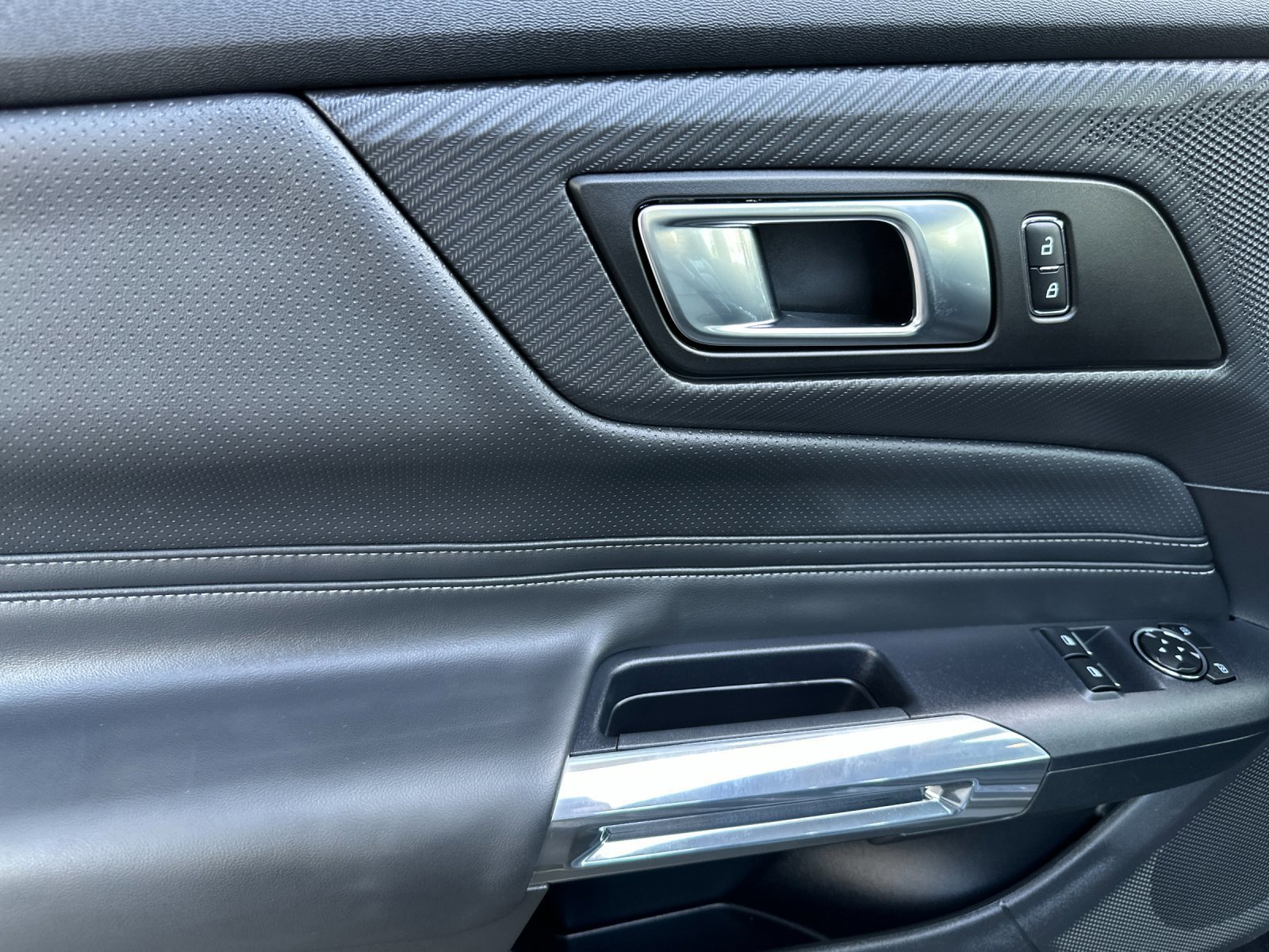 Certified 2025 Ford Mustang GT Premium image 11