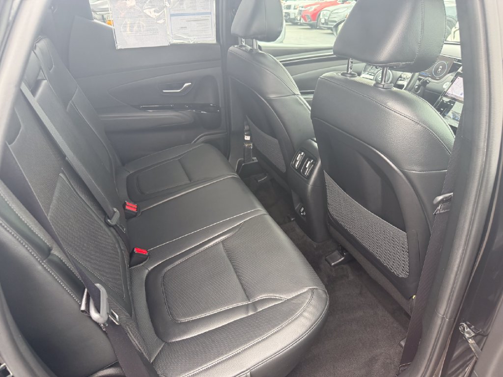 Used 2022 Hyundai Santa Cruz Limited AWD/4WD image 18