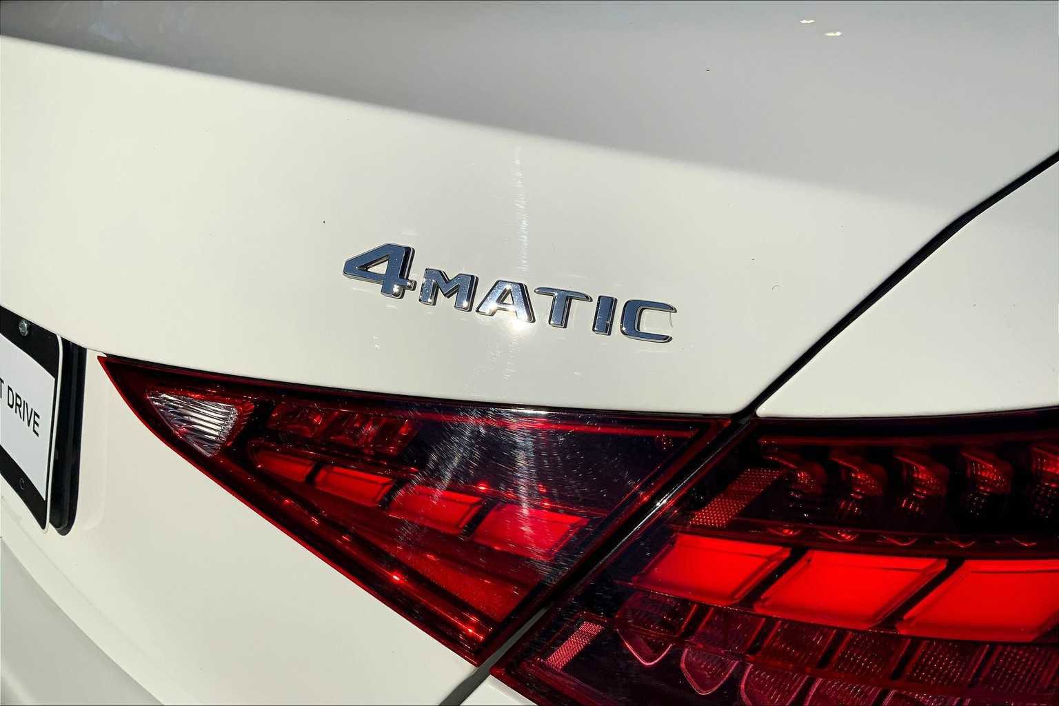 Used 2024 Mercedes-Benz C 300 4MATIC Sedan image 11