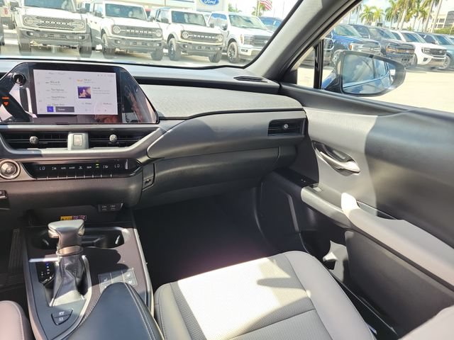 Used 2024 Lexus UX 250h F Sport FWD image 21