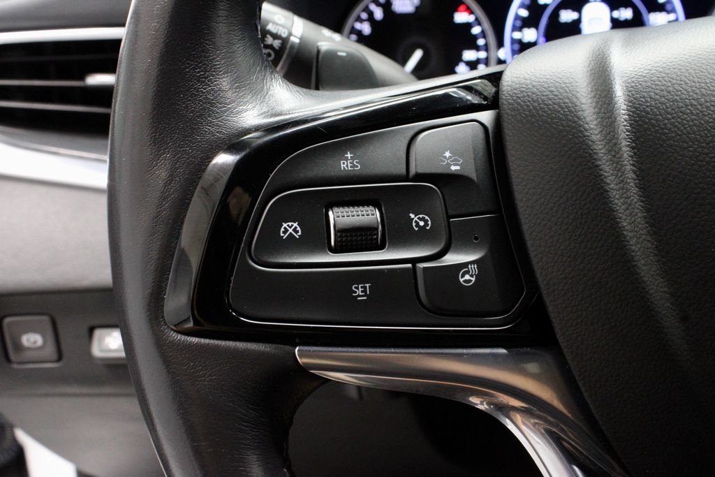 Used 2024 Buick Enclave Premium AWD/4WD image 27
