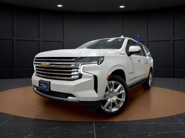 Used 2022 Chevrolet Suburban High Country w/ LPO, Illumination Package AWD/4WD image 3