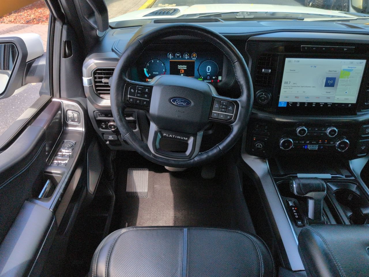 Certified 2024 Ford F150 Platinum w/ Equipment Group 702A High AWD/4WD image 16