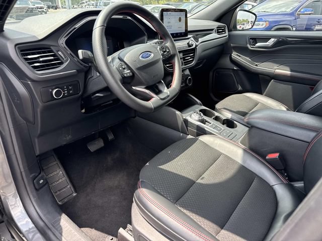 Certified 2025 Ford Escape ST-Line FWD image 17