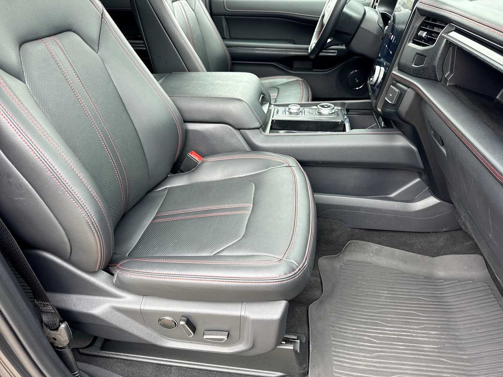 Certified 2024 Ford Expedition Limited AWD/4WD image 23