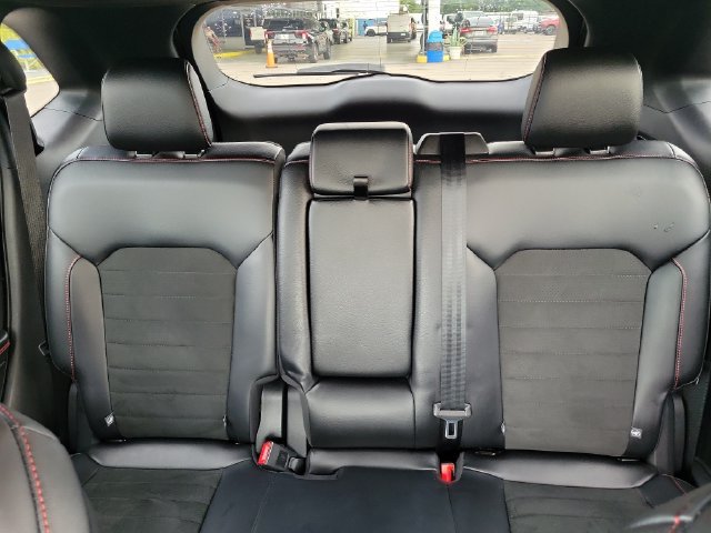 Certified 2024 Ford Edge ST-Line AWD/4WD image 15