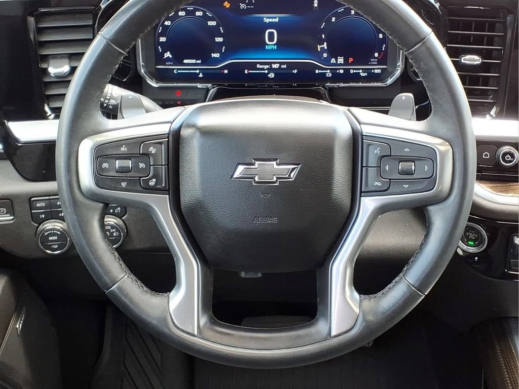 Used 2023 Chevrolet Silverado 1500 RST AWD/4WD image 15