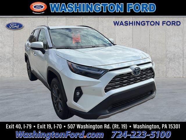 Used 2022 Toyota RAV4 Limited AWD/4WD image 6