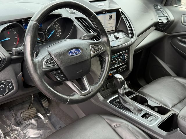 Certified 2017 Ford Escape SE w/ SE Leather Comfort Package AWD/4WD image 18