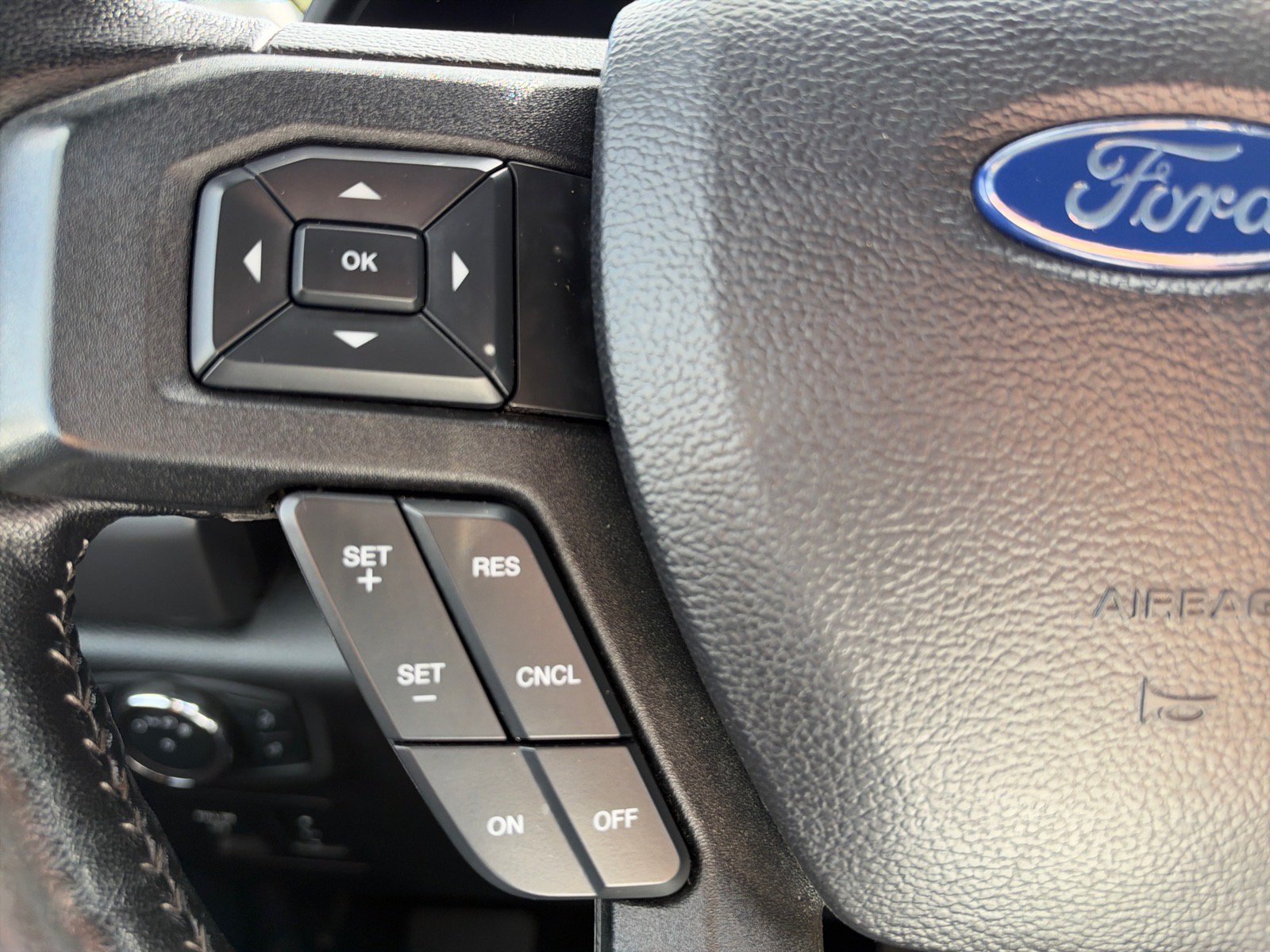 Certified 2019 Ford F150 XLT w/ Equipment Group 302A Luxury AWD/4WD image 25