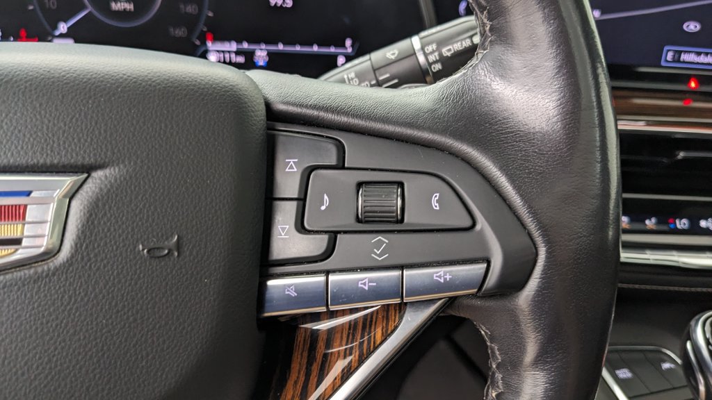 Used 2022 Cadillac Escalade ESV Premium Luxury AWD/4WD image 35