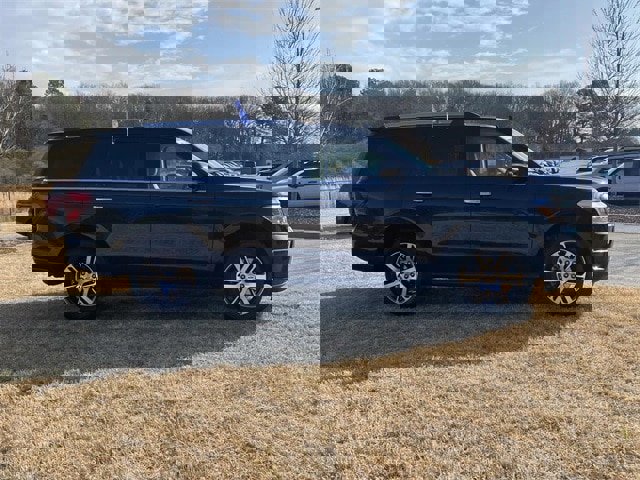 Certified 2024 Ford Expedition Limited image 12