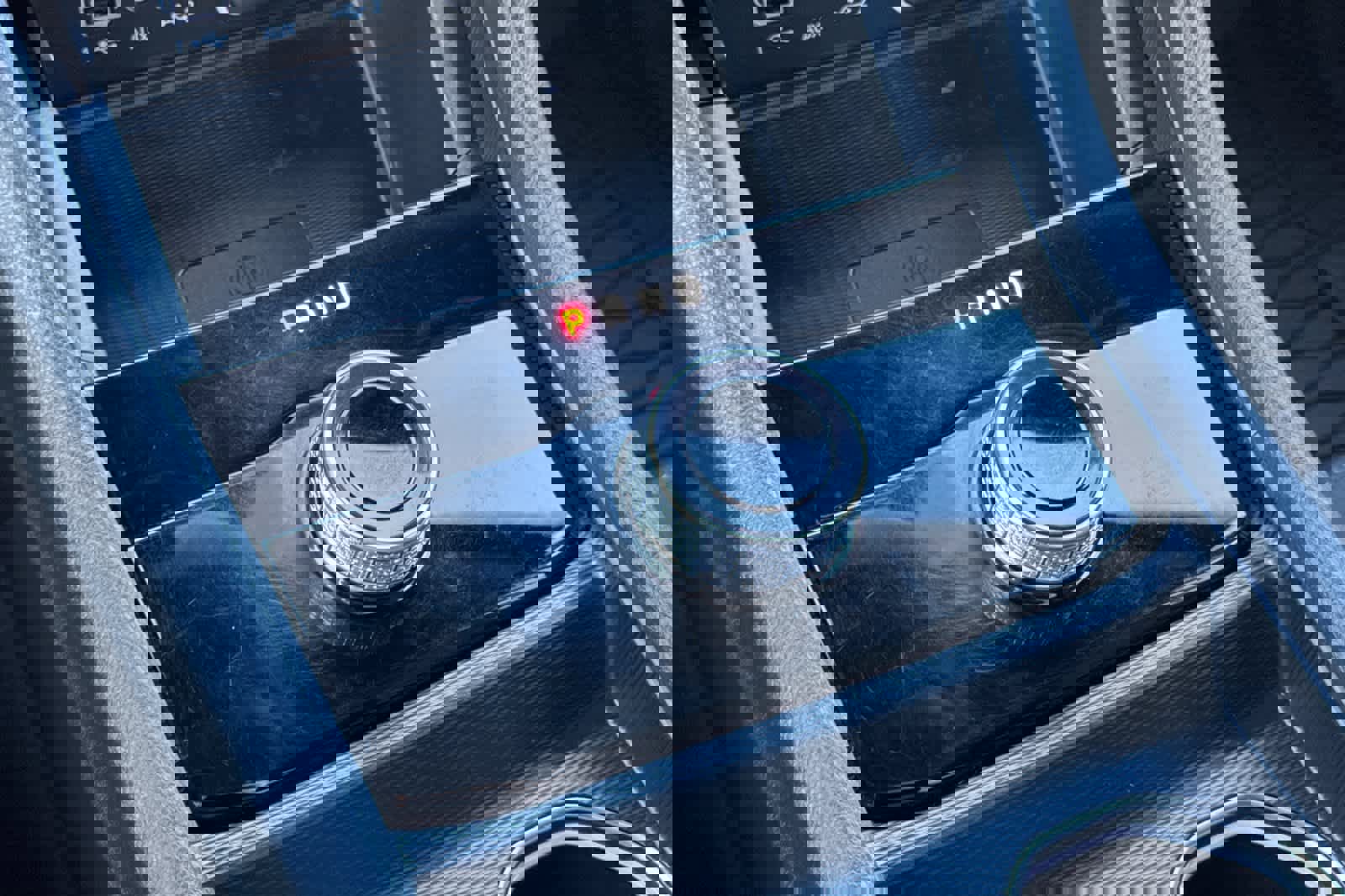 Used 2025 Jeep Grand Cherokee Laredo X w/ Luxury Tech Group I image 21