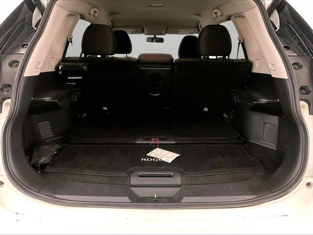 Used 2018 Nissan Rogue SV AWD/4WD image 33