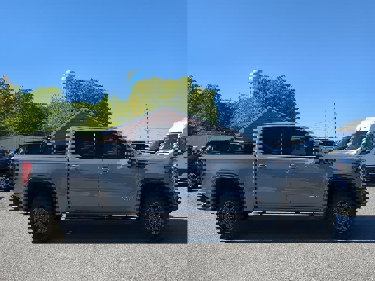 Used 2024 GMC Sierra 1500 AT4X image 6