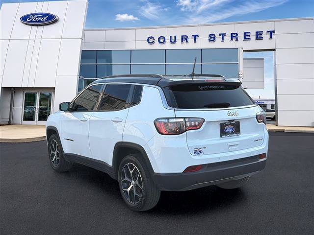 Used 2024 Jeep Compass Limited AWD/4WD image 7
