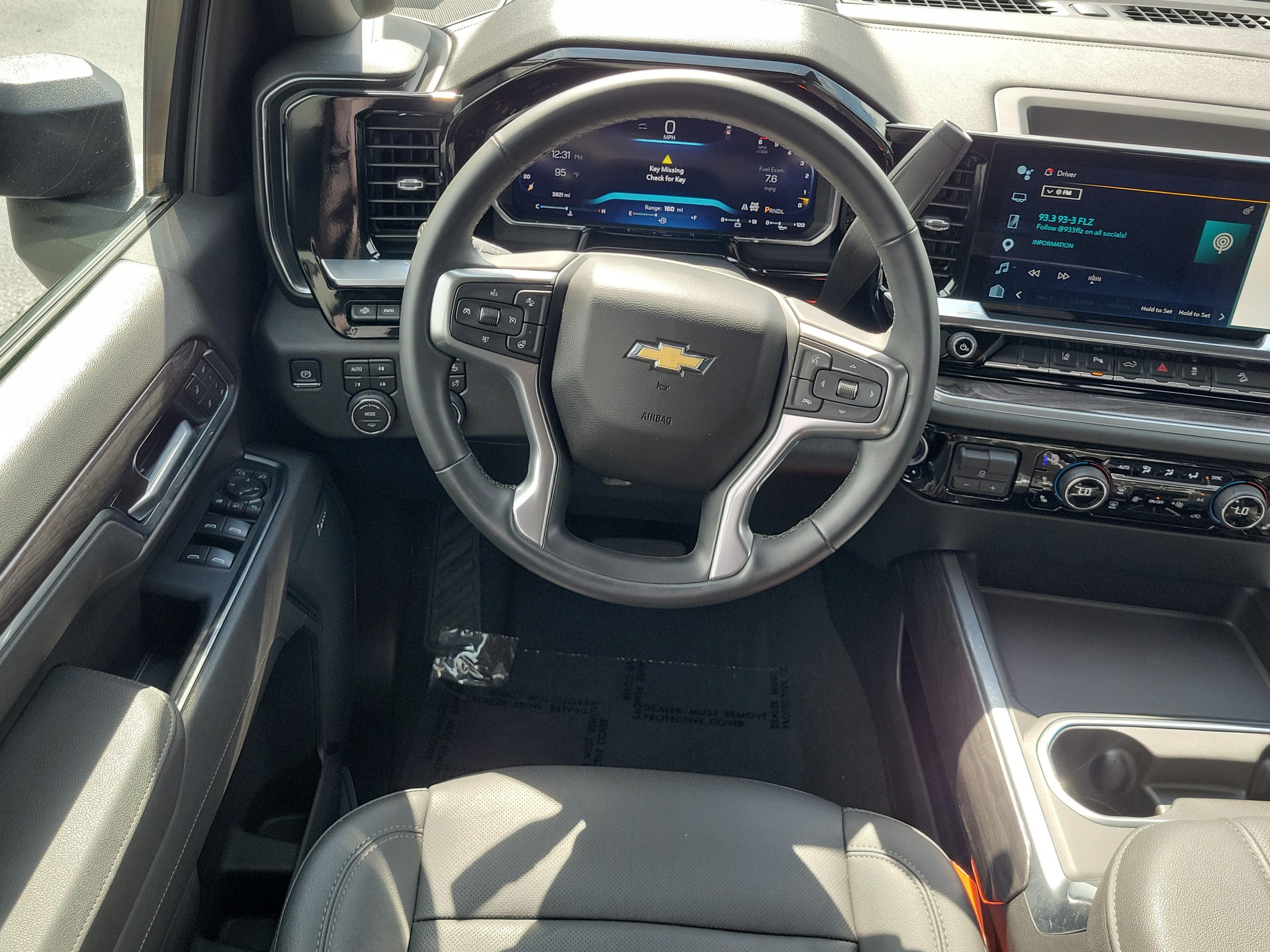 Used 2026 Chevrolet Silverado 2500 LTZ w/ LTZ Premium Package AWD/4WD image 17