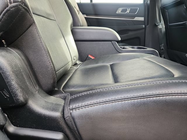 Certified 2018 Ford Explorer Limited w/ Equipment Group 301A AWD/4WD image 31