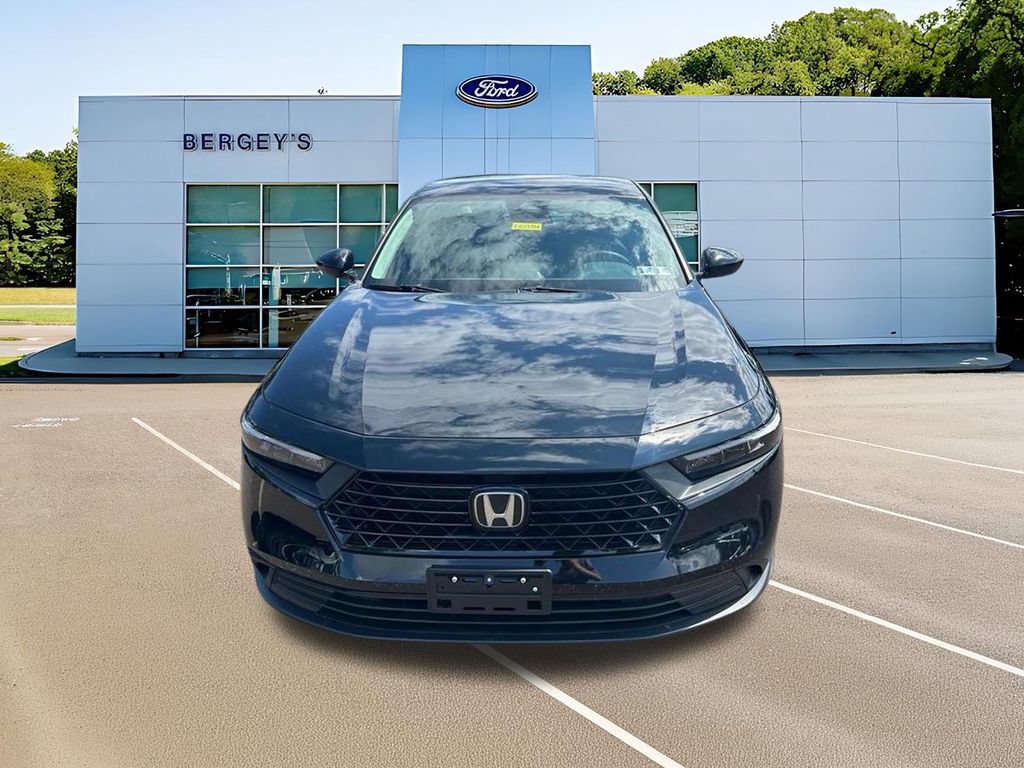 Used 2023 Honda Accord LX image 2