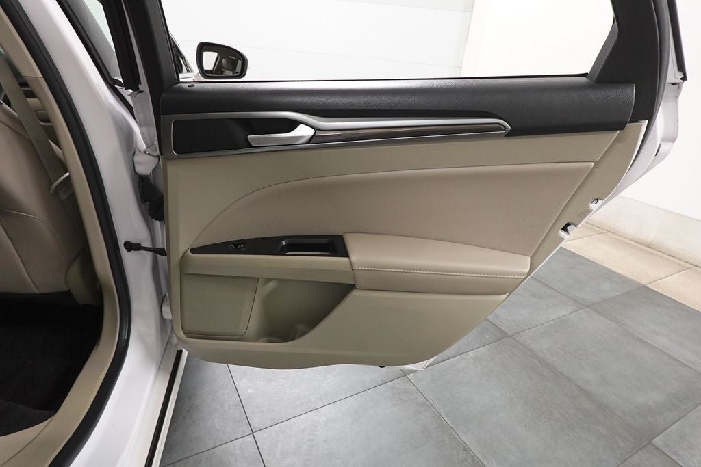 Certified 2019 Ford Fusion SEL FWD image 30