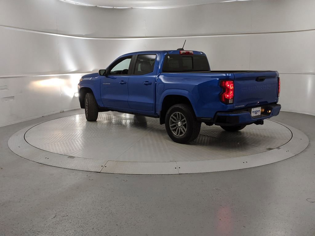 Used 2024 Chevrolet Colorado LT w/ LT Convenience Package image 3