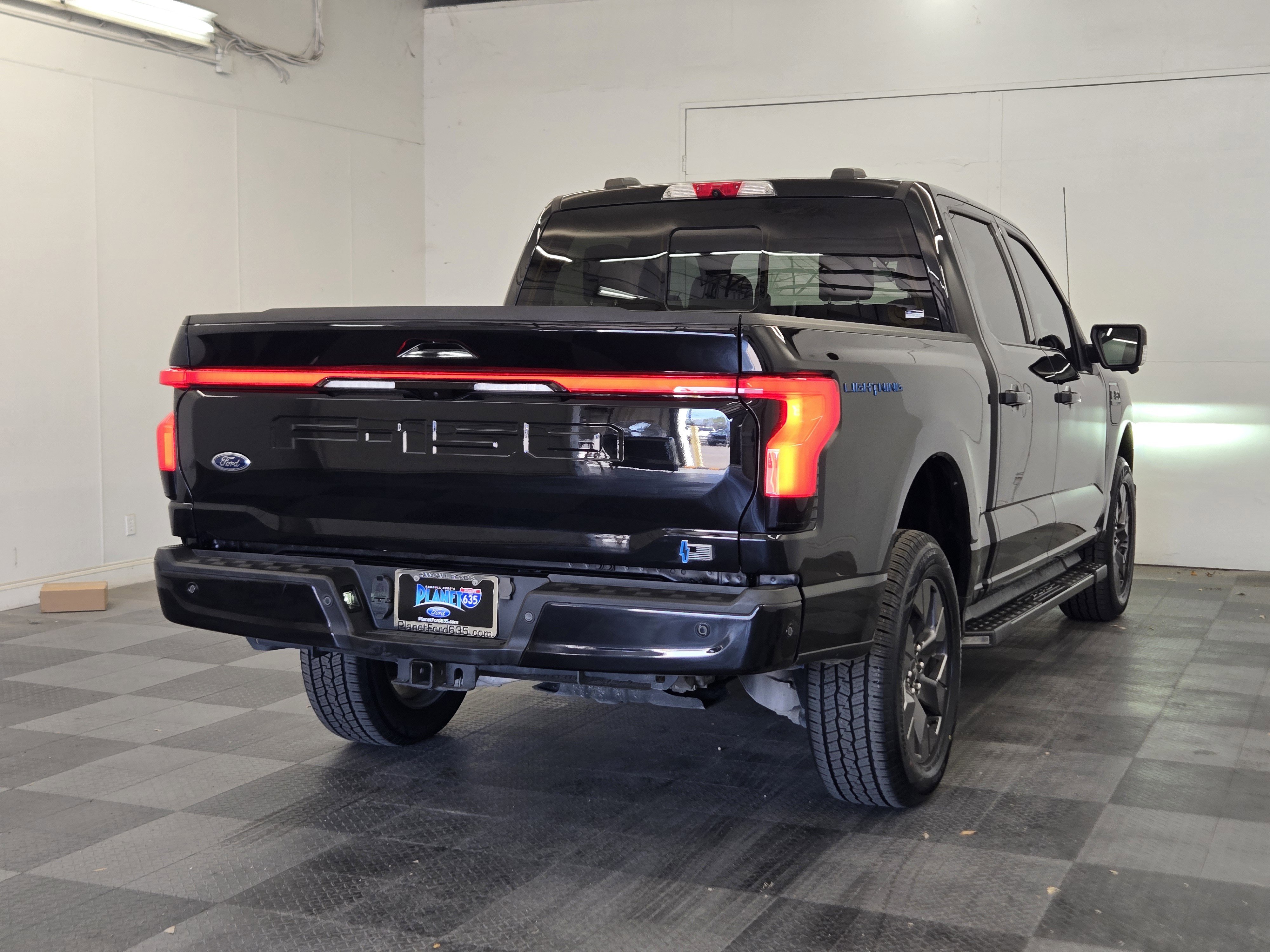 Certified 2023 Ford F150 Lightning Lariat w/ Tow Technology Package image 7