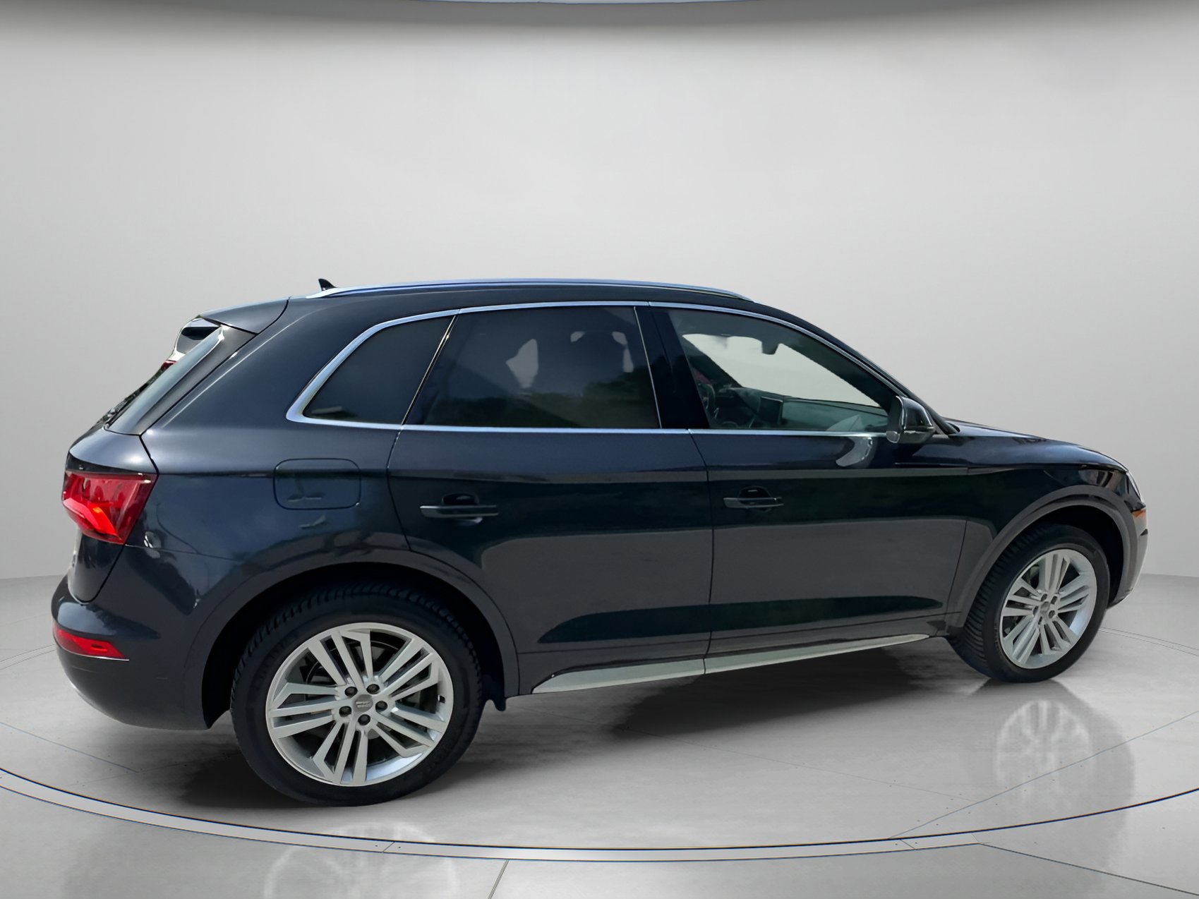 Used 2018 Audi Q5 2.0T Premium Plus w/ Premium Plus Package image 26