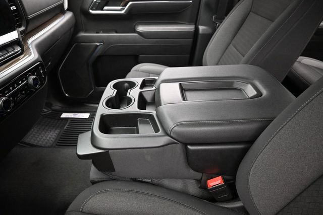 Used 2025 Chevrolet Silverado 1500 LT AWD/4WD image 28