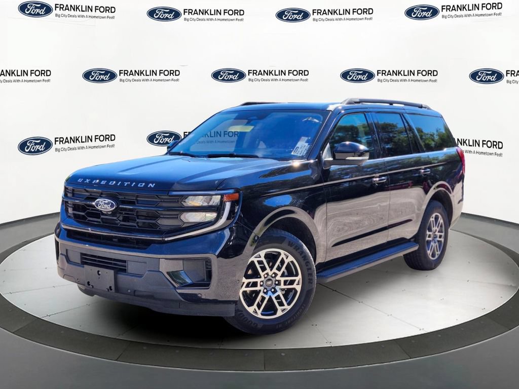 Certified 2025 Ford Expedition Active RWD image 1