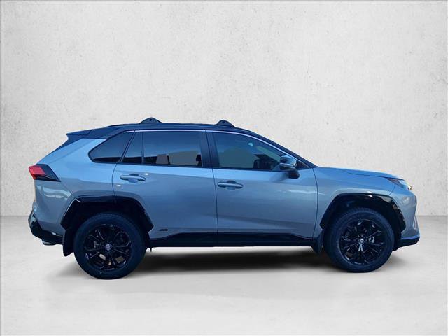 Used 2022 Toyota RAV4 XSE AWD/4WD image 4