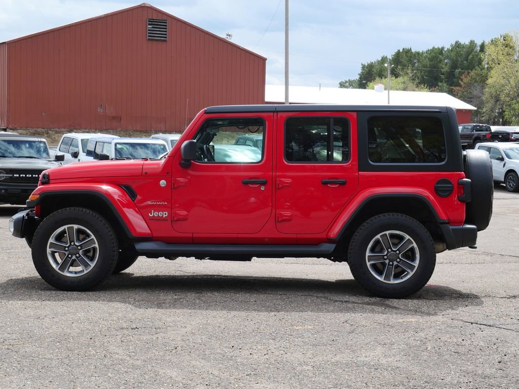 Used 2019 Jeep Wrangler Unlimited Sahara w/ Cold Weather Group AWD/4WD image 5