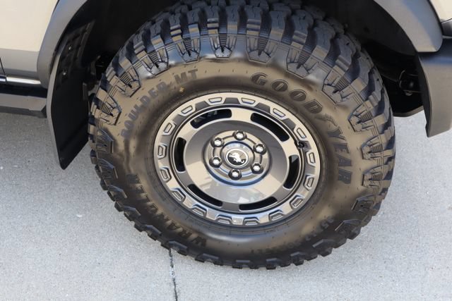 Certified 2025 Ford Bronco 2-Door w/ Sasquatch Package AWD/4WD image 8