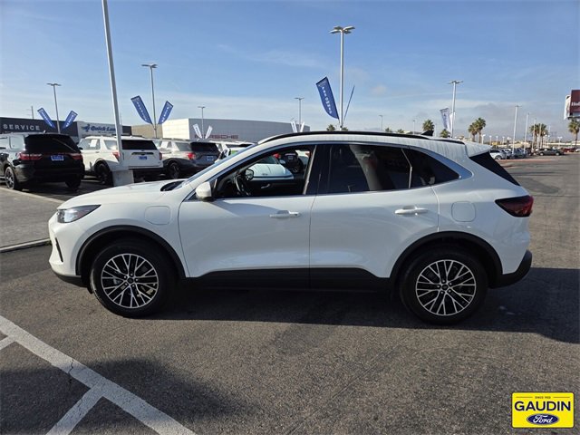 Certified 2025 Ford Escape PHEV w/ Class II Trailer Tow Package image 2
