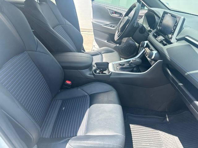 Used 2021 Toyota RAV4 XSE w/ XSE Grade Weather Package AWD/4WD image 34
