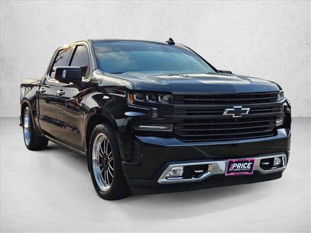 Used 2019 Chevrolet Silverado 1500 High Country w/ Technology Package AWD/4WD image 3