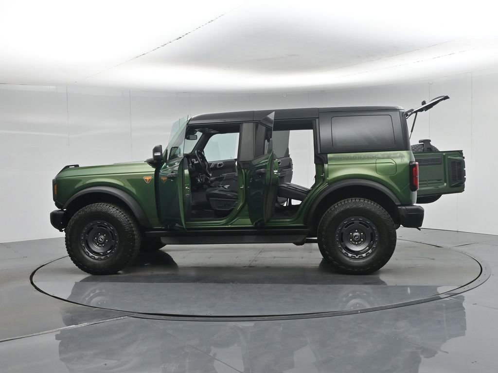 Certified 2025 Ford Bronco Badlands AWD/4WD image 33