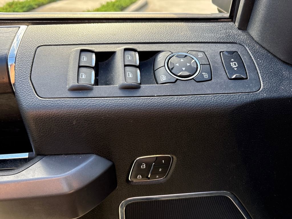 Certified 2019 Ford F350 Platinum w/ Platinum Ultimate Package image 17