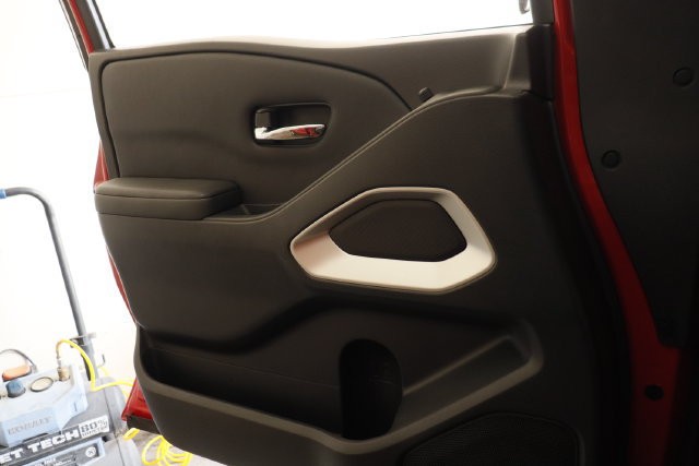 Used 2022 Nissan Frontier SV RWD image 21