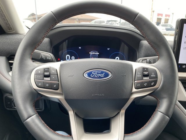 Certified 2025 Ford Explorer Active AWD/4WD image 15