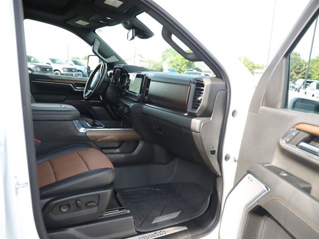 Used 2024 Chevrolet Silverado 2500 High Country w/ Z71 Off-Road Package AWD/4WD image 29