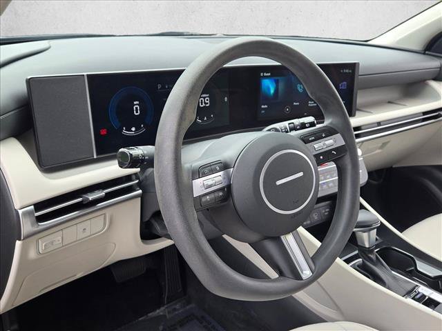 Used 2025 Hyundai Tucson SE AWD/4WD image 10