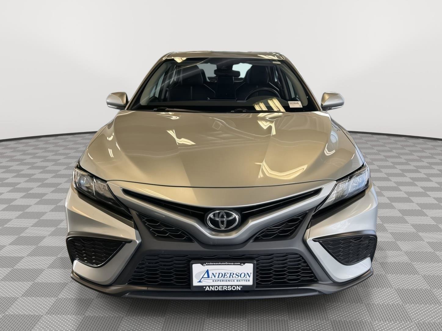 Used 2022 Toyota Camry SE FWD image 8